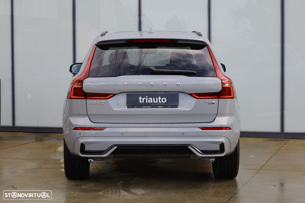 Volvo XC 60 2.0 T6 PHEV Plus Dark AWD - 4