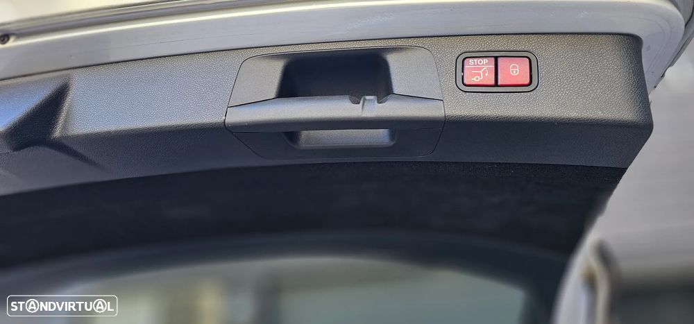 Mercedes-Benz E 220 d 4-Matic All Terrain Avantgarde + - 14