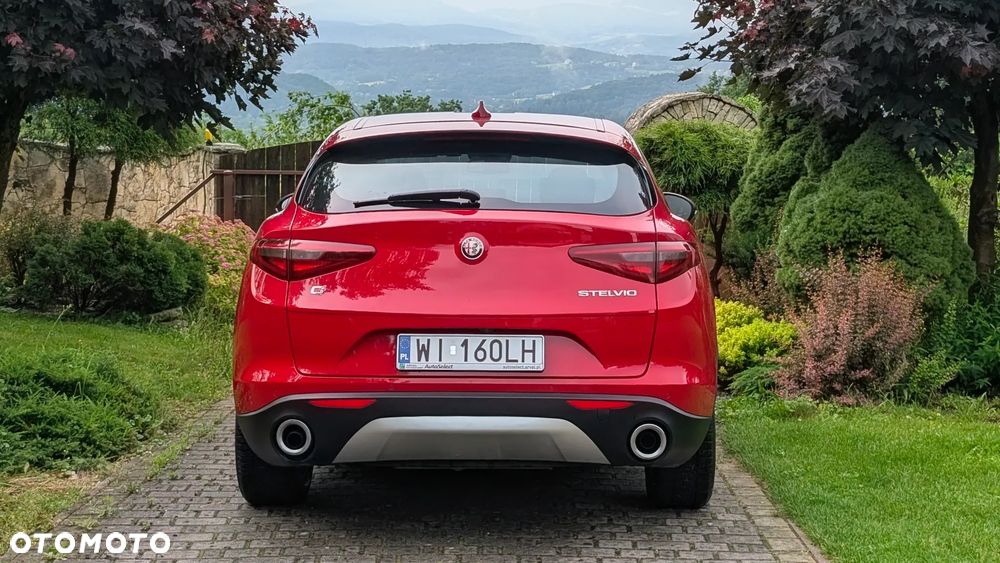 Alfa Romeo Stelvio 2.0 Turbo Q4 - 12