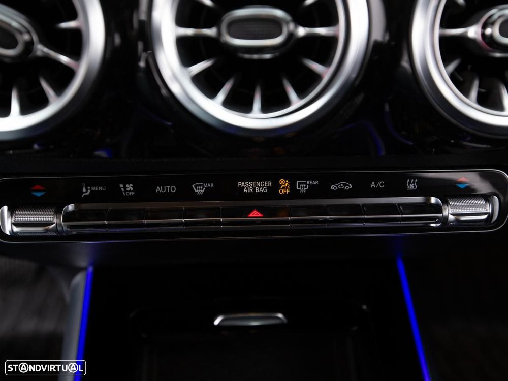 Mercedes-Benz EQA 300 4Matic Progressive - 26