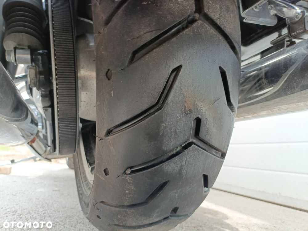 Harley-Davidson Touring Street Glide - 40