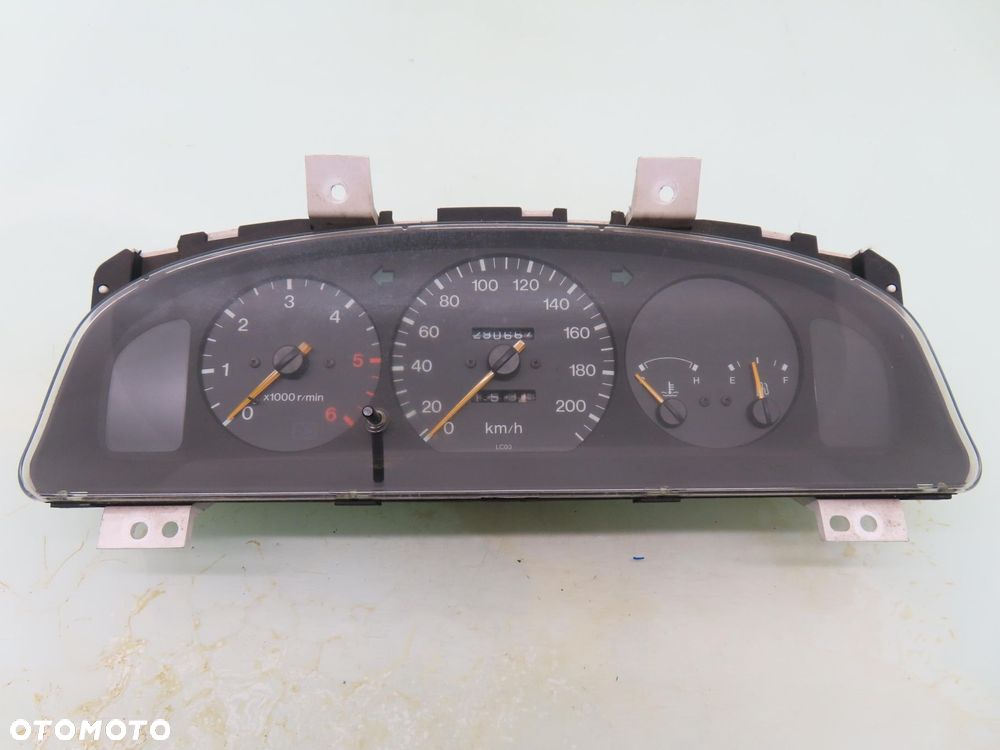 LICZNIK MAZDA MPV I 2.5 TD - 1