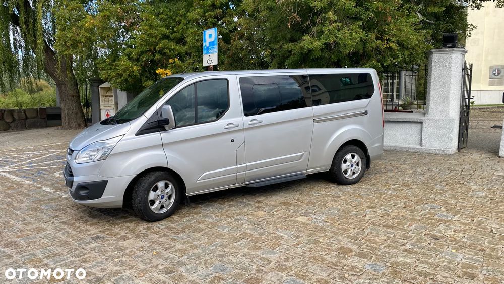 Ford Tourneo Custom - 2