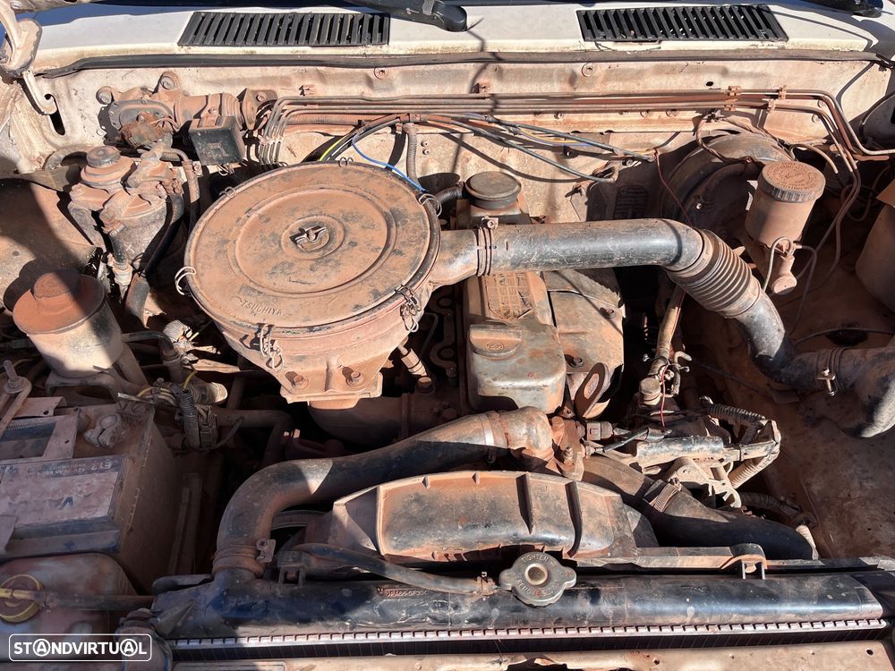 Nissan Pick Up 2.5 D King Cab - 5