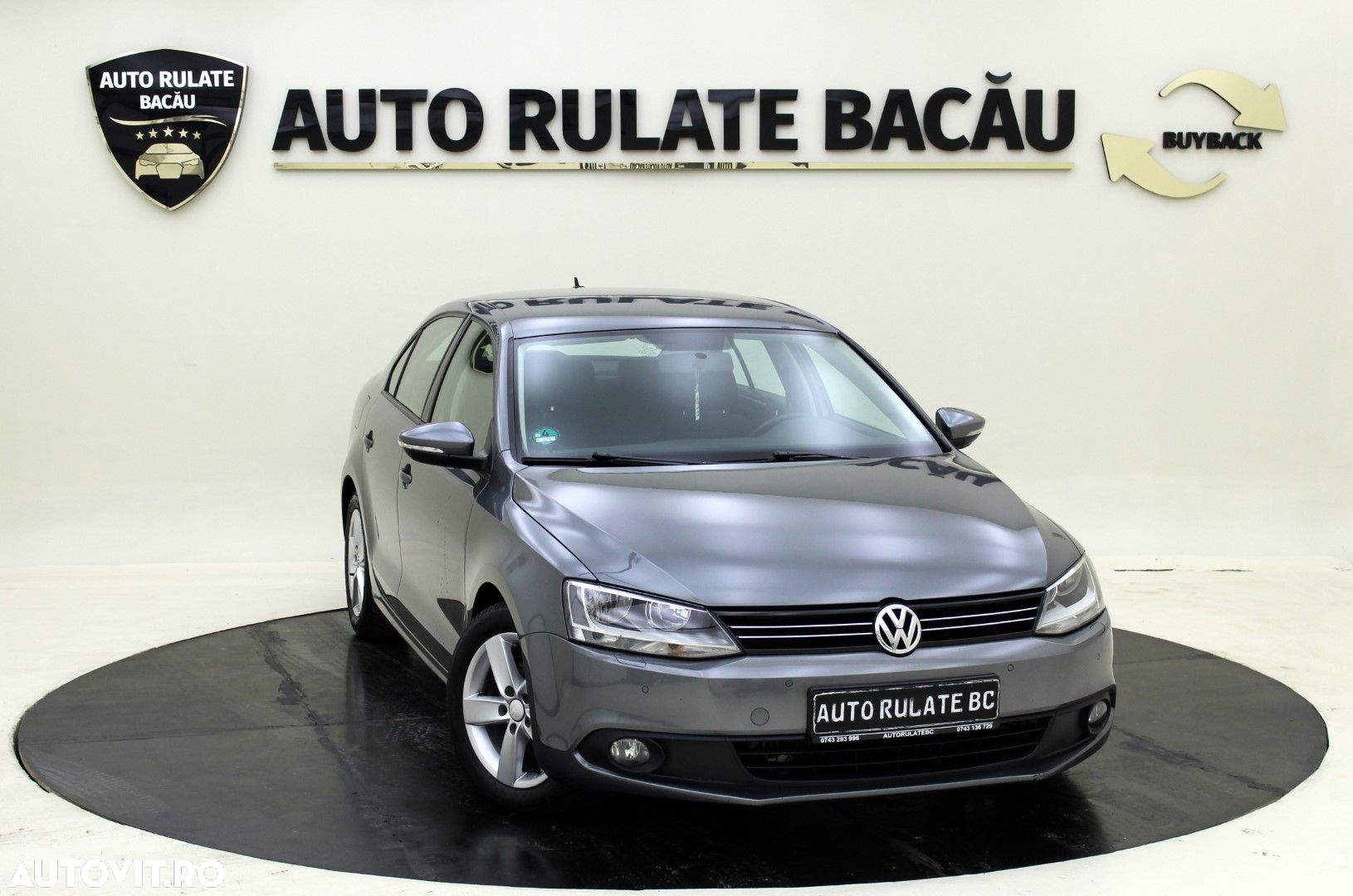 Volkswagen Jetta - 3