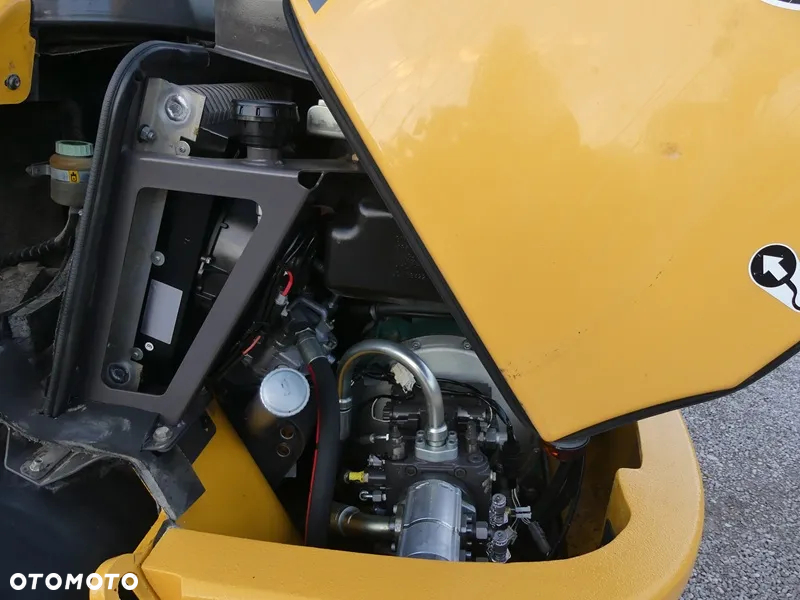 Volvo L25F / Z Niemiec / WAGA / Super Stan / - 12