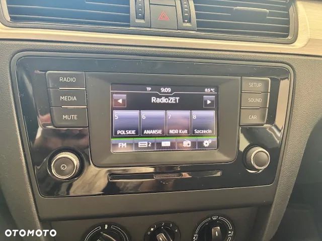 Skoda RAPID 1.2 TSI Ambition - 20