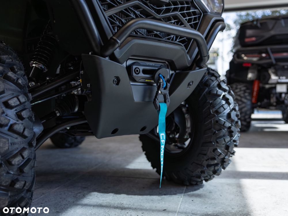 CFMoto CForce - 8