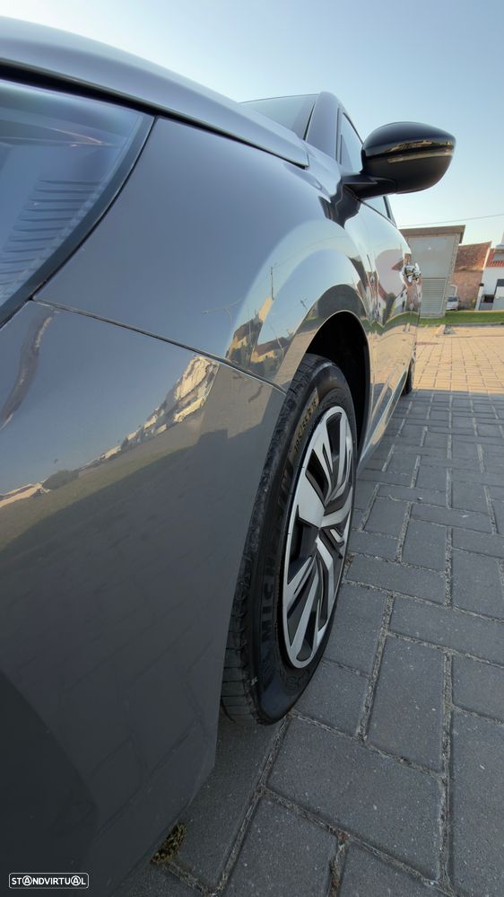 Peugeot 208 1.2 PureTech Active - 8