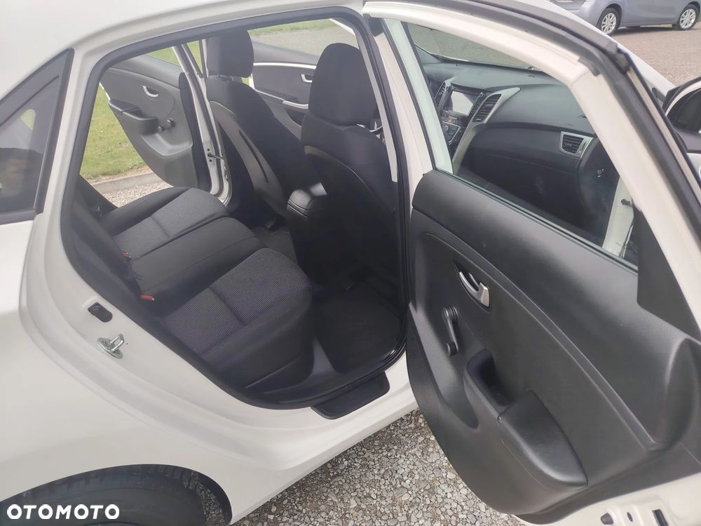Hyundai i30 - 12