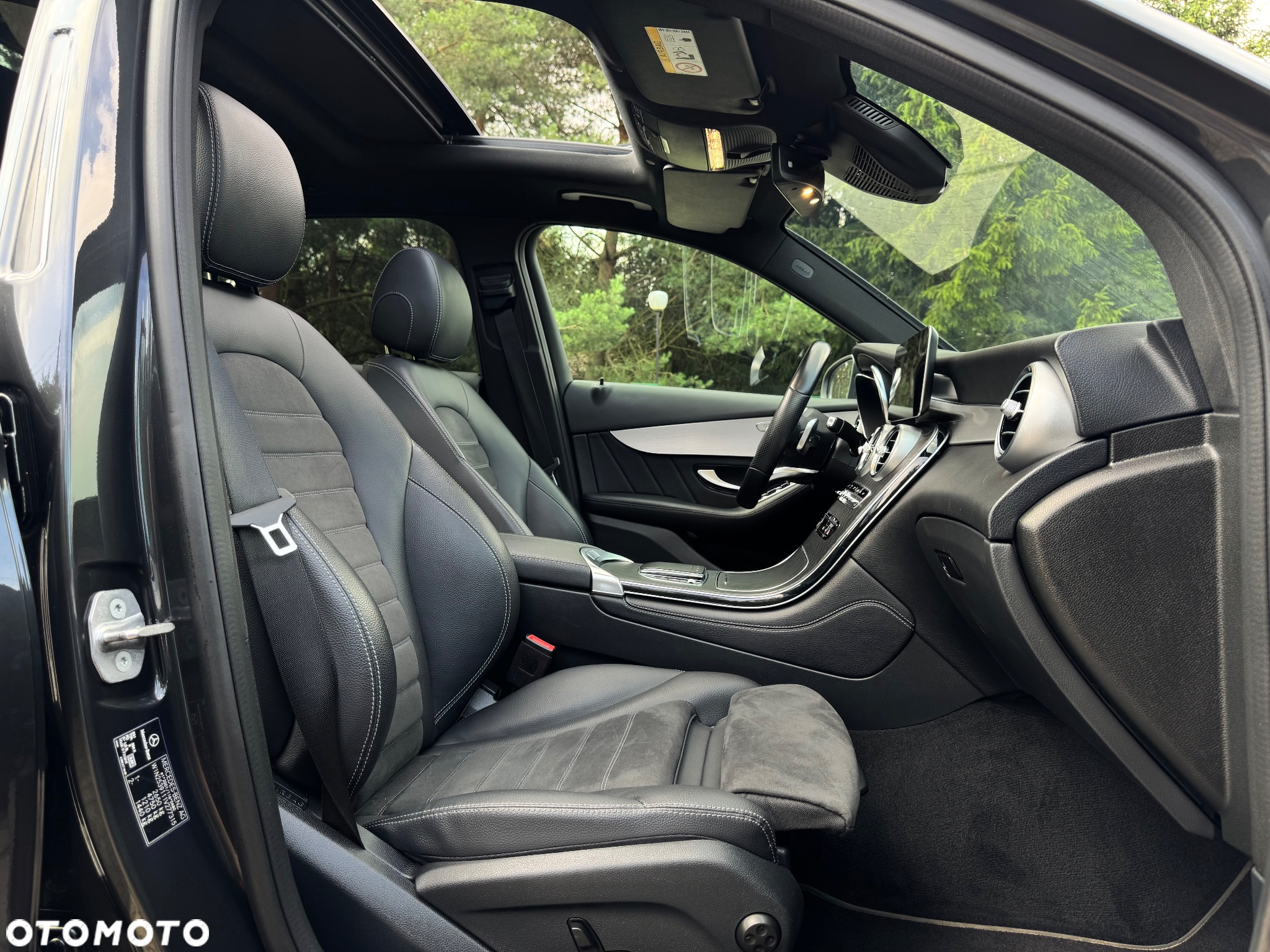 Mercedes-Benz GLC 220 d 4Matic 9G-TRONIC AMG Line - 8