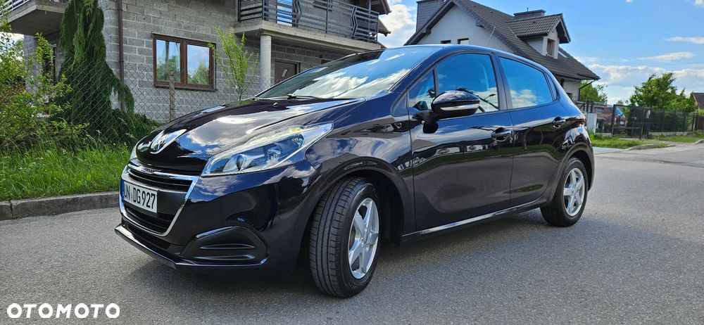 Peugeot 208 - 12