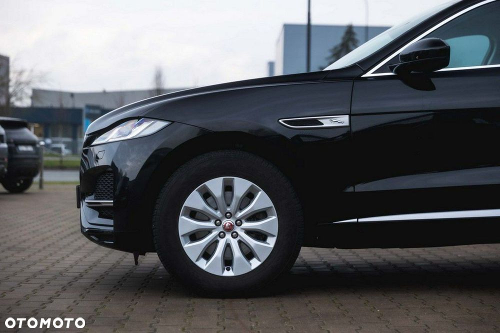 Jaguar F-Pace - 5