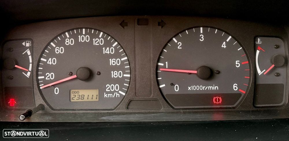 Mitsubishi Pajero Sport 2.5 TD GLS - 11