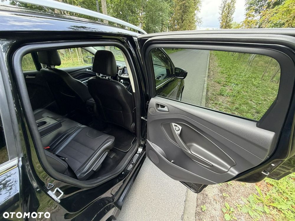 Ford Kuga - 28