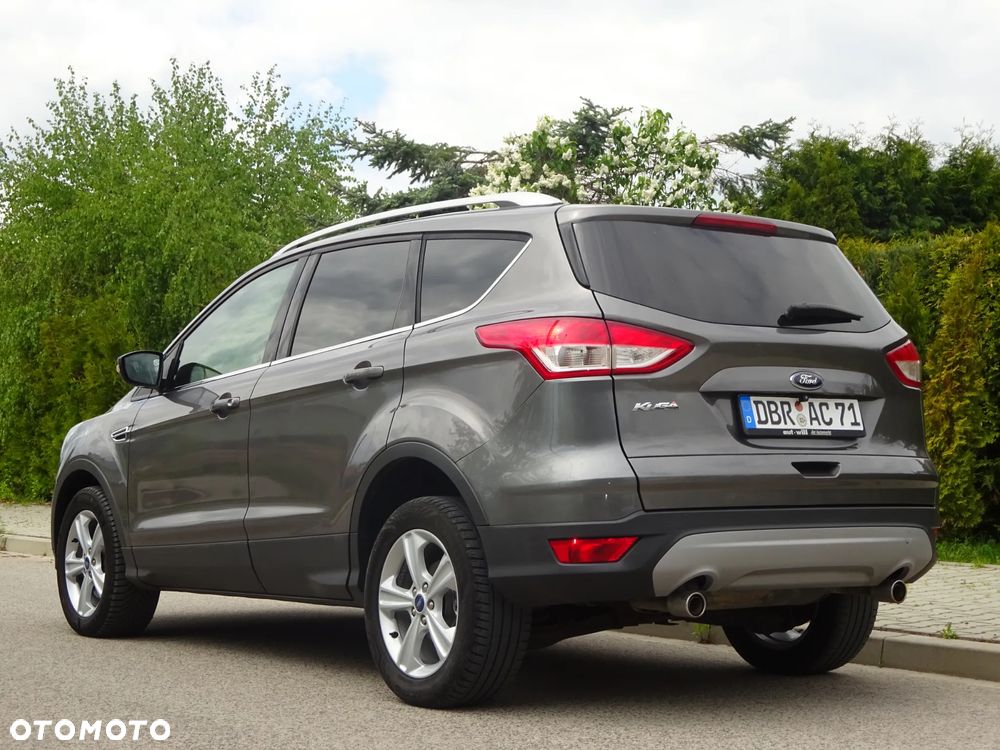 Ford Kuga - 2
