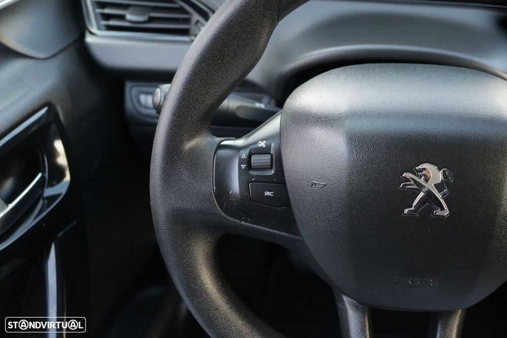 Peugeot 208 Van 1.6 BlueHDI Pack GPS 100cv - 29