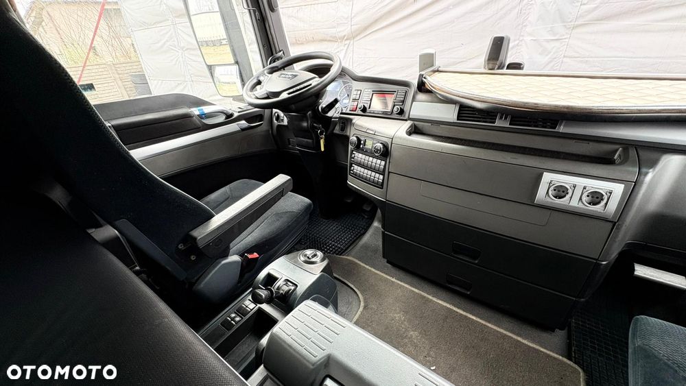 MAN TGX - 13