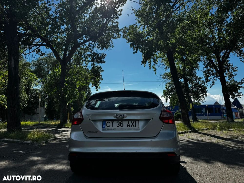 Ford Focus - 6