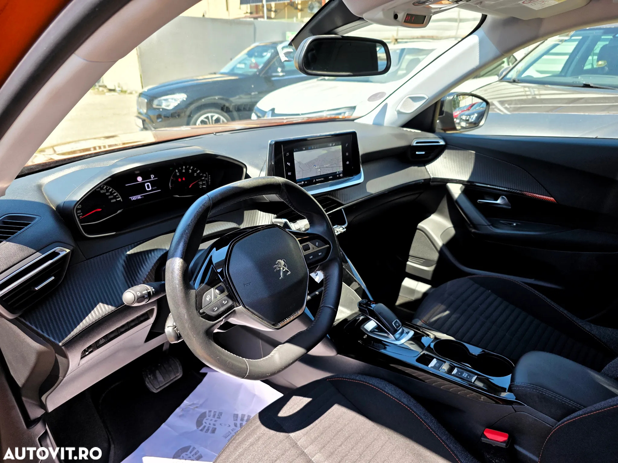 Peugeot 2008 PureTech 130 EAT8 Allure - 22