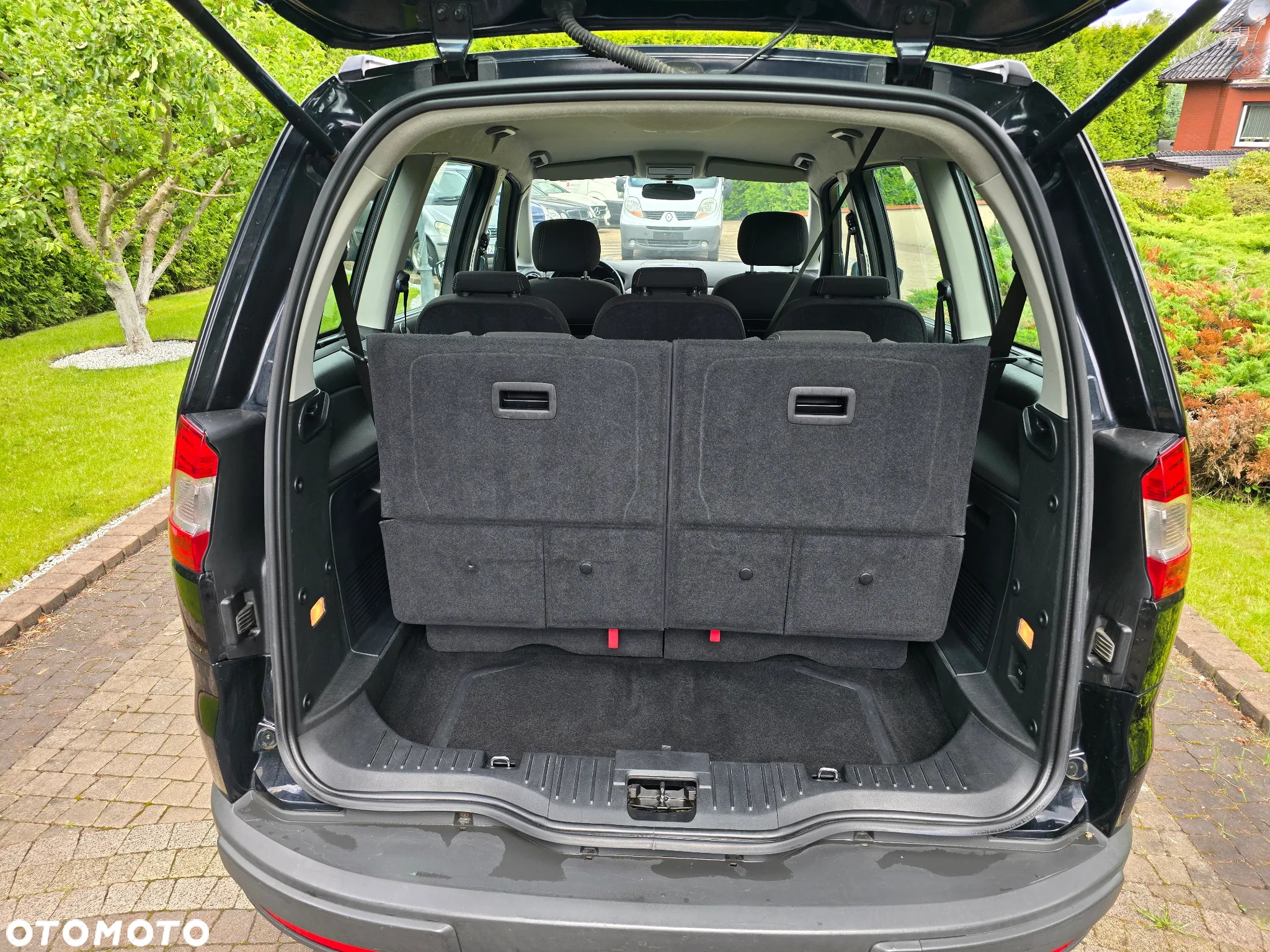 Ford Galaxy 2.0 TDCi Titanium - 16