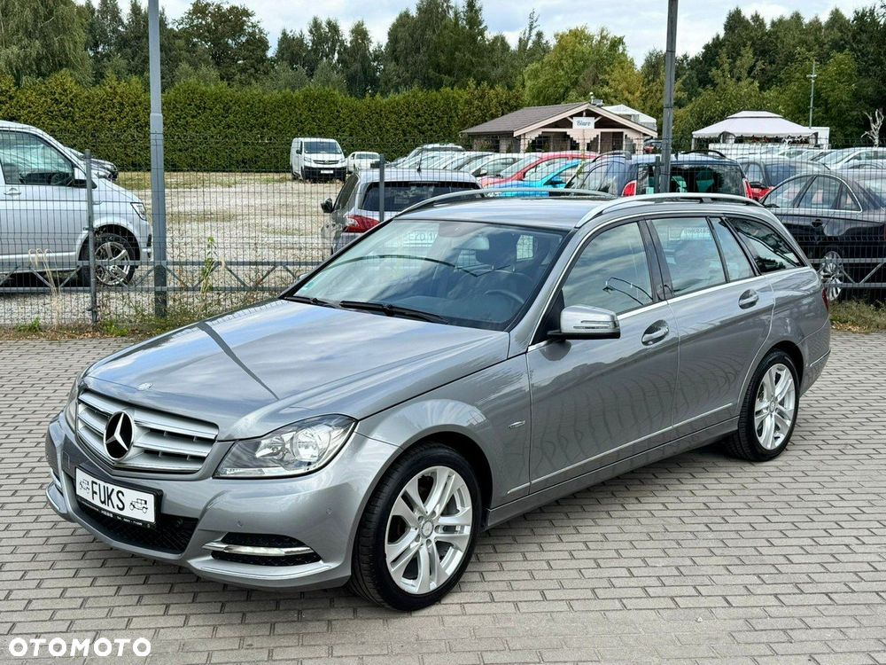 Mercedes-Benz Klasa C 180 CGI BlueEff Avantgarde - 7