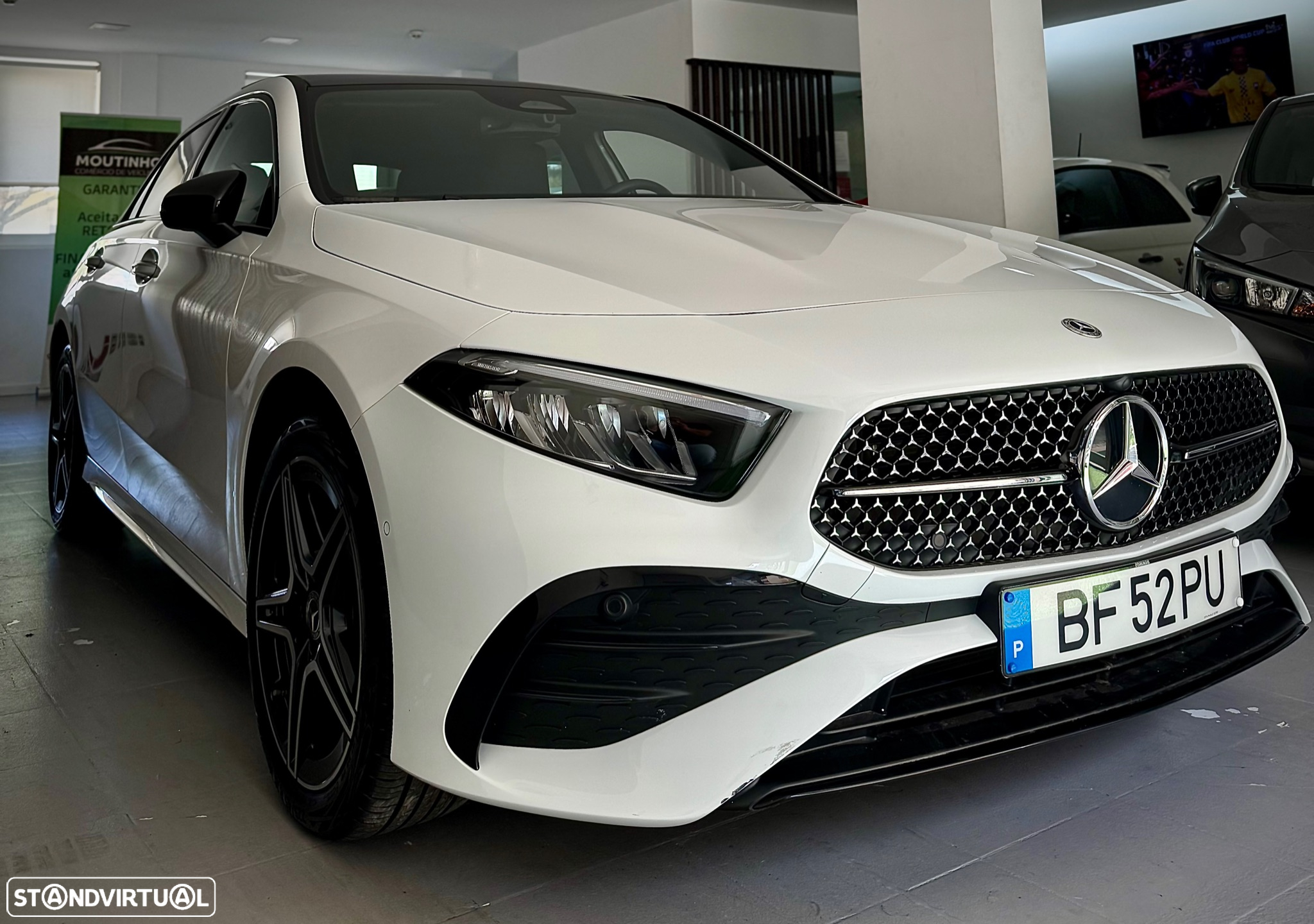 Mercedes-Benz A 250 e AMG Line - 3