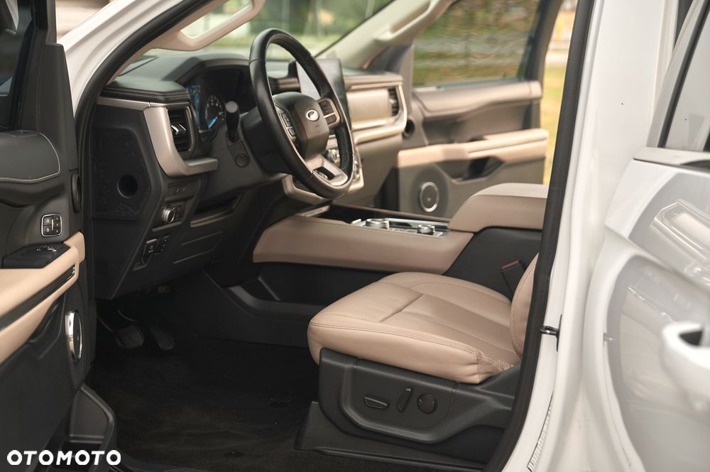 Ford Expedition - 18