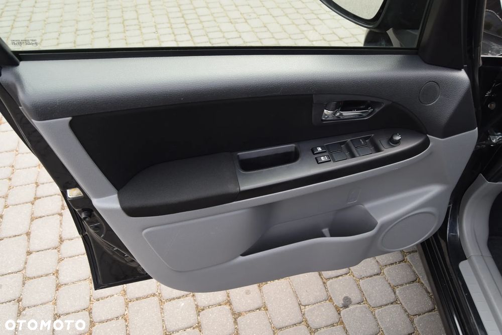 Suzuki SX4 2.0 DDiS Premium 4WD - 27