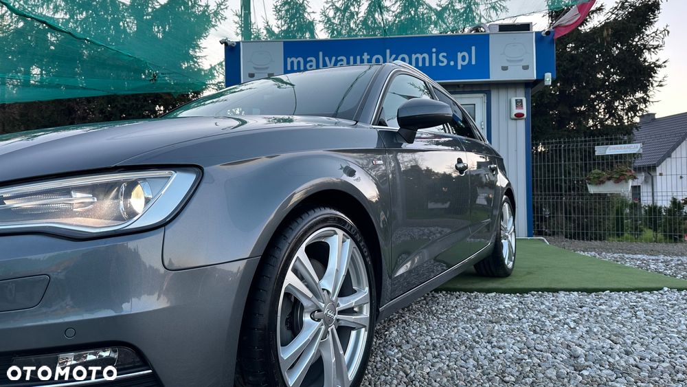 Audi A3 Sportback 2.0 TDI (clean diesel) quattro S tronic S line Sportpaket - 11