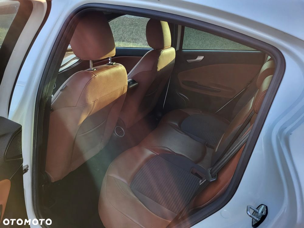 Alfa Romeo Giulietta 2.0 JTDM Exclusive - 15