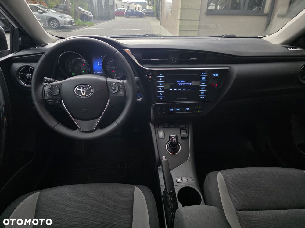 Toyota Auris - 21