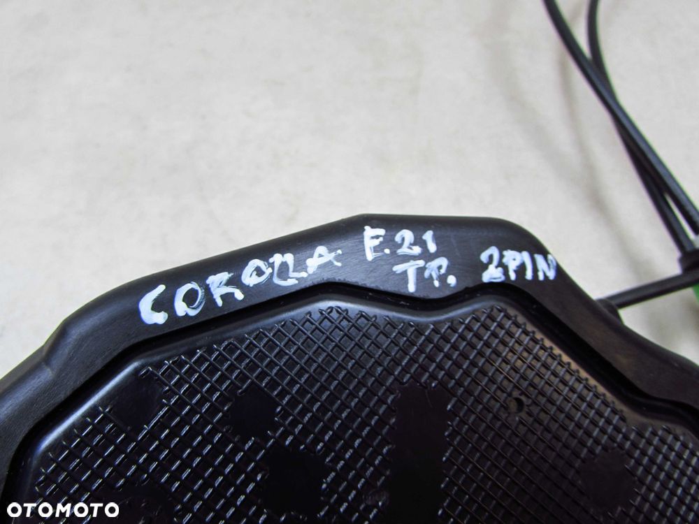 TOYOTA COROLLA E21 XII 19-23 HB SEDAN ZAMEK DRZWI PRAWY TYL 2 PINY - 6