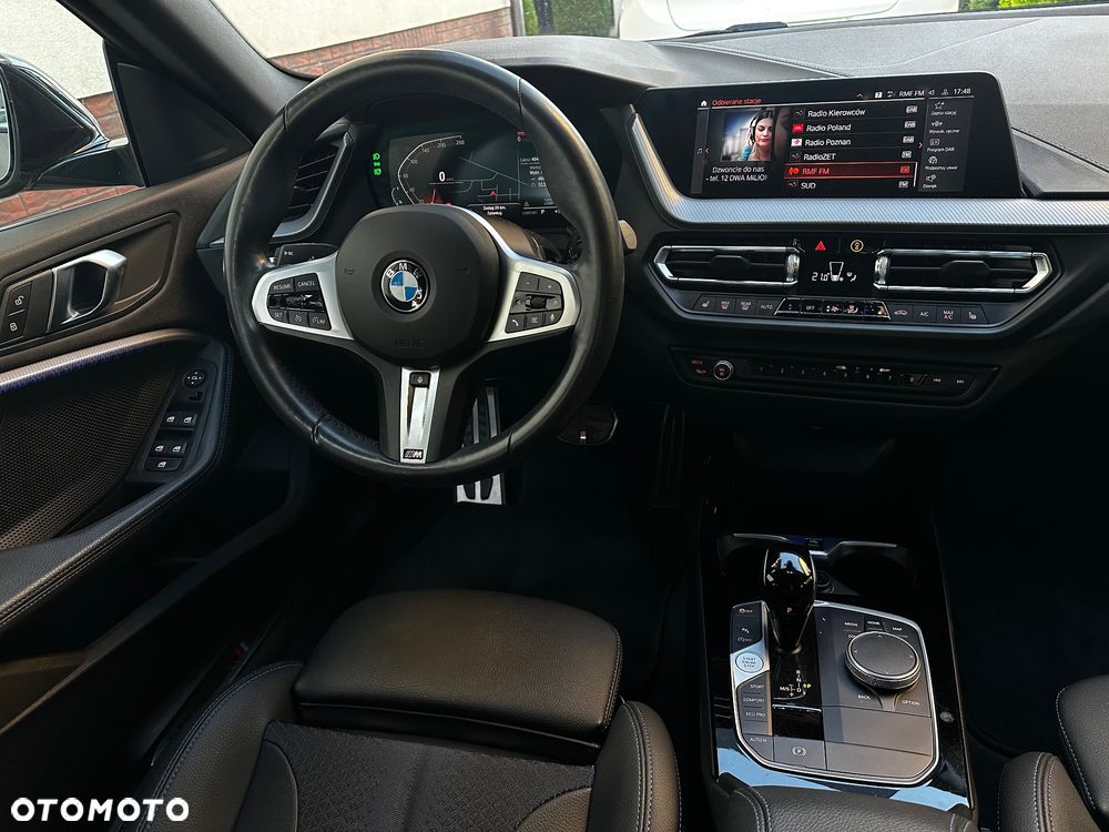 BMW Seria 2 218d M Sport - 32