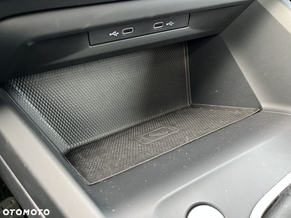 Volkswagen Golf - 31