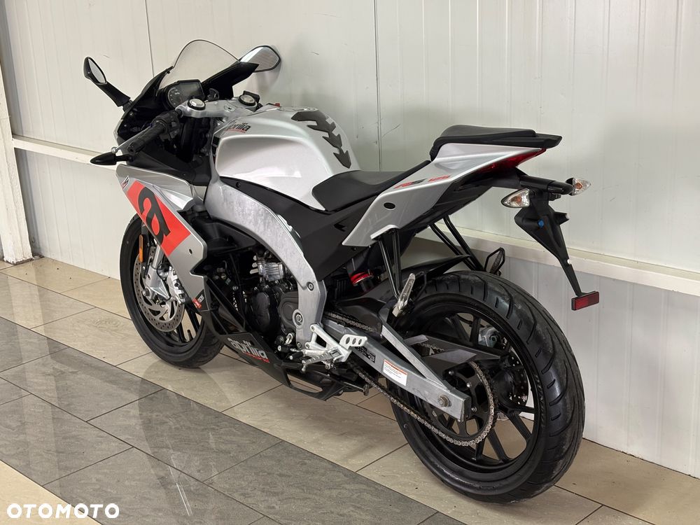 Aprilia RS - 7