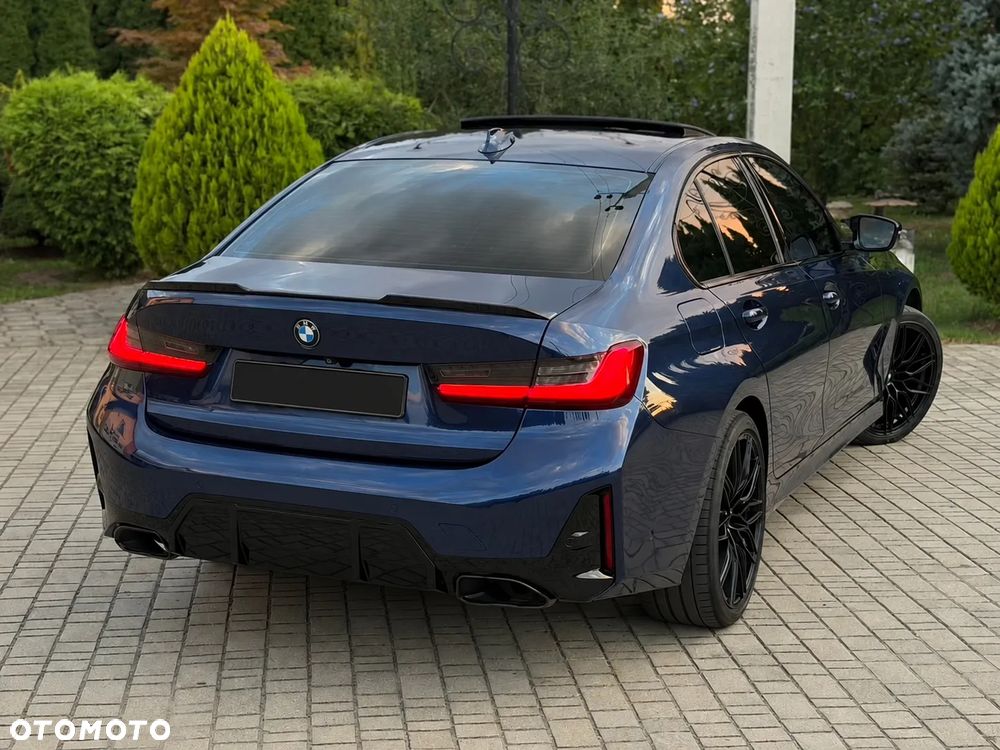 BMW Seria 3 330i - 9