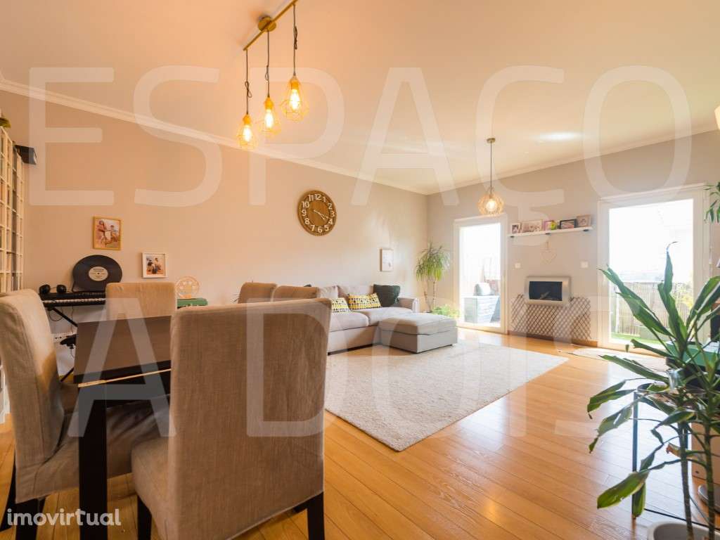 LOCALIZAÇÃO SOSSEGADA ! Bom Estado de Conservação! Parqueamento P/ ... - Grande imagem: 4/56