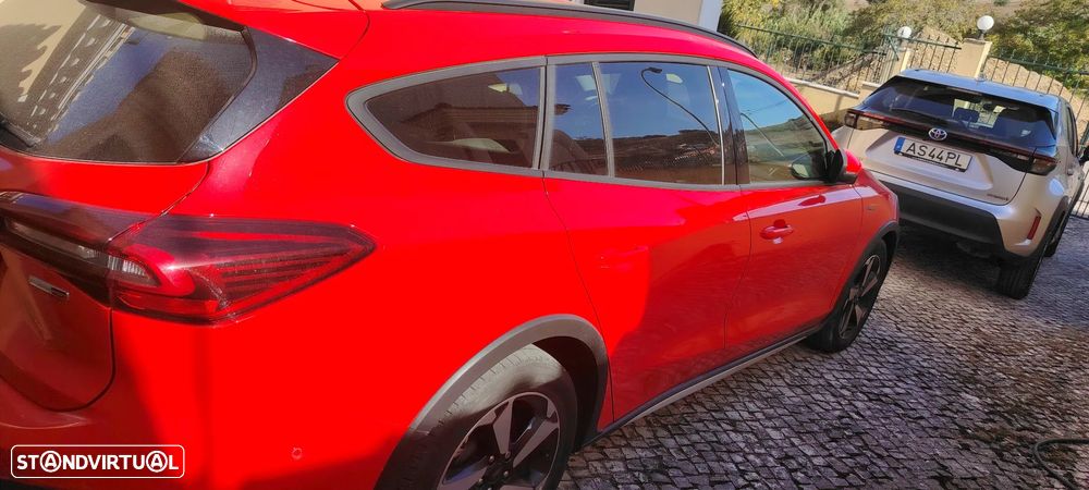 Ford Focus SW 1.0 EcoBoost MHEV Active X - 3