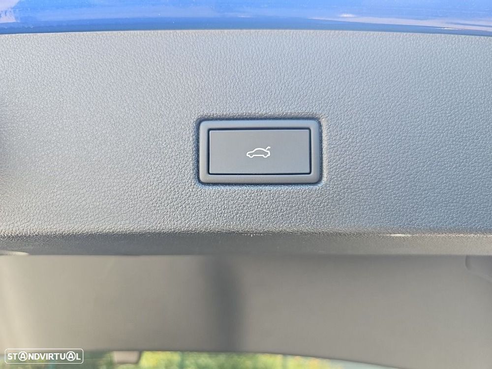 Volkswagen T-Roc 2.0 TDI R-Line DSG — fotografia 20