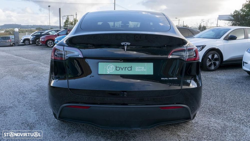 Tesla Model Y Long Range Dual Motor AWD - 10