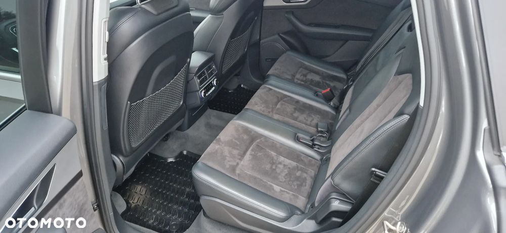 Audi Q7 - 6