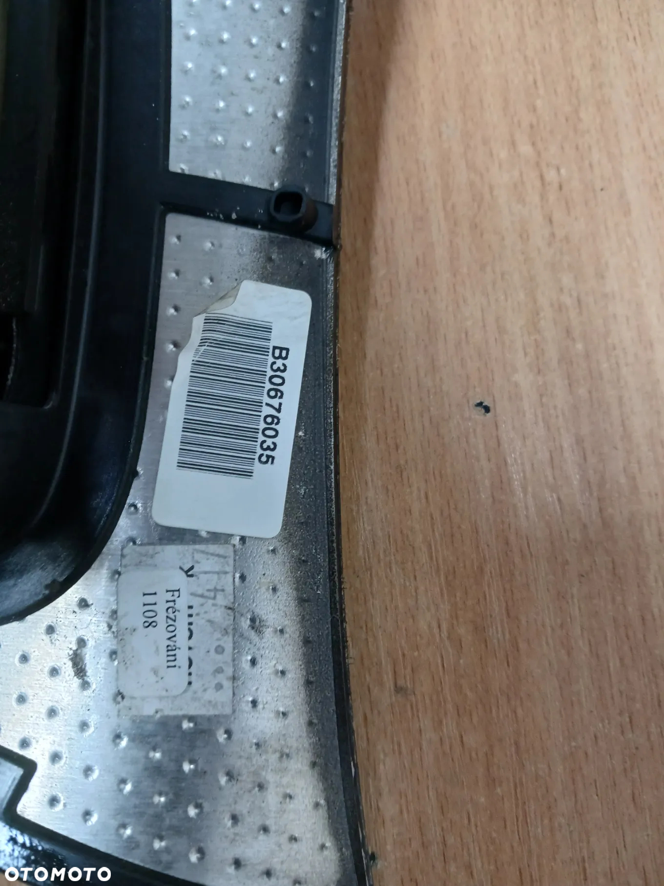 Ramka z mieszkiem drewno Volvo XC70 lift 2004 - 2007 r oryginał - 4