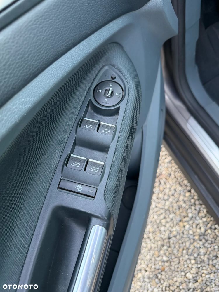 Ford C-MAX - 25