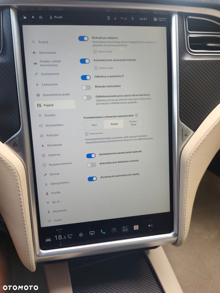 Tesla Model S - 26