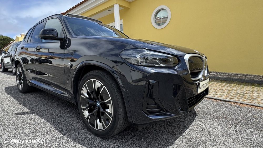 BMW iX3 M Sport Impressive - 13