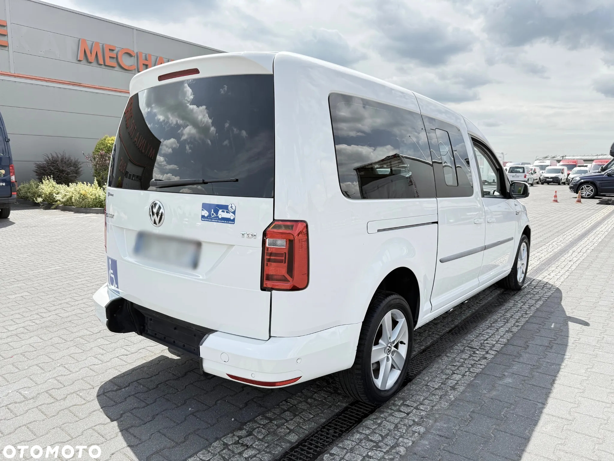 Volkswagen Caddy 2.0 TDI (7-Si.) DSG Maxi Family - 8