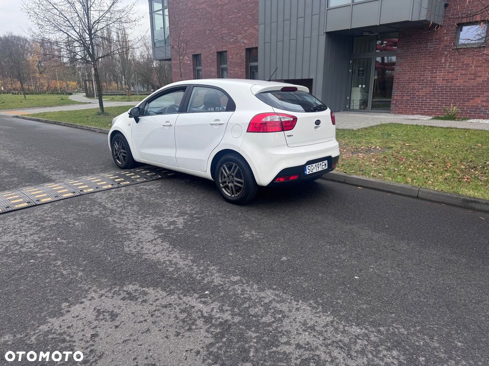 Kia Rio 1.2 Edition 7 - 3