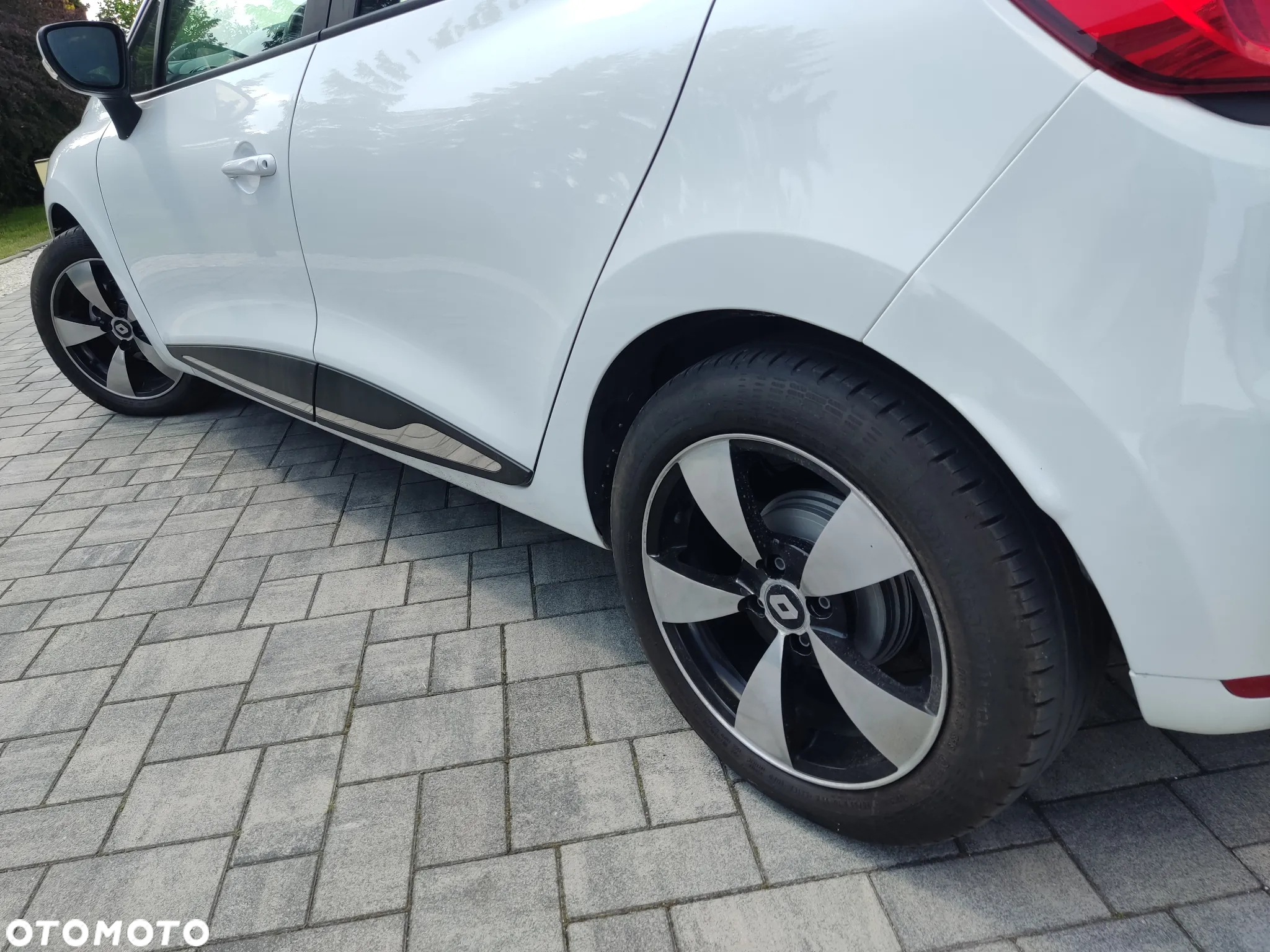 Renault Clio dCi 90 Limited - 6