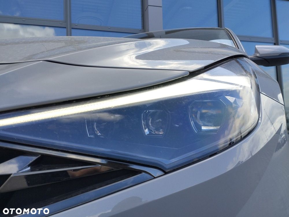 Hyundai Elantra 1.6 Executive CVT - 6